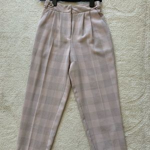 High-wasted dart crop pants